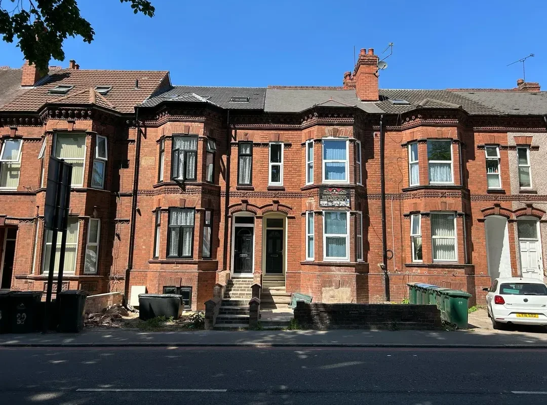 BRAND NEW SERVICED APARTMENTS : WALSGRAVE ROAD, COVENTRY, CV2 4HE