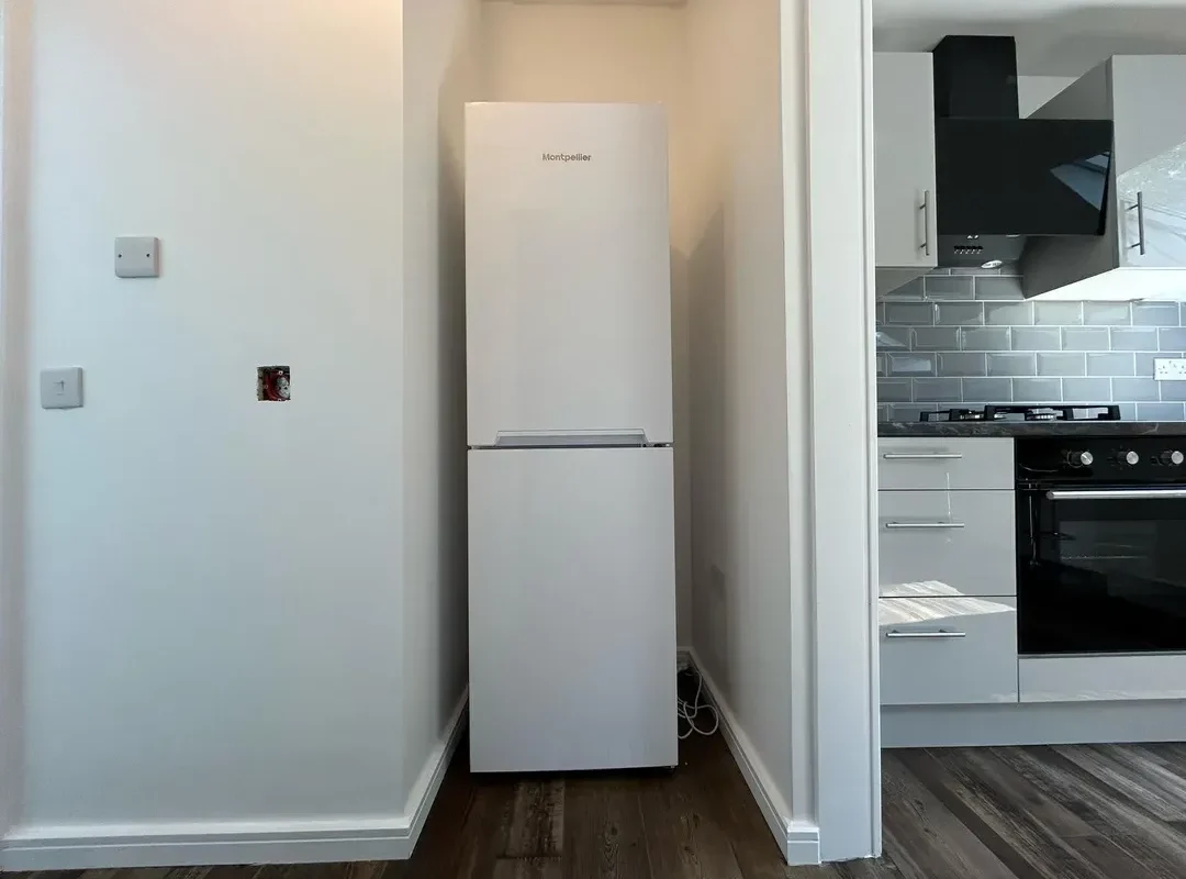 BRAND NEW SERVICED APARTMENTS : WALSGRAVE ROAD, COVENTRY, CV2 4HE