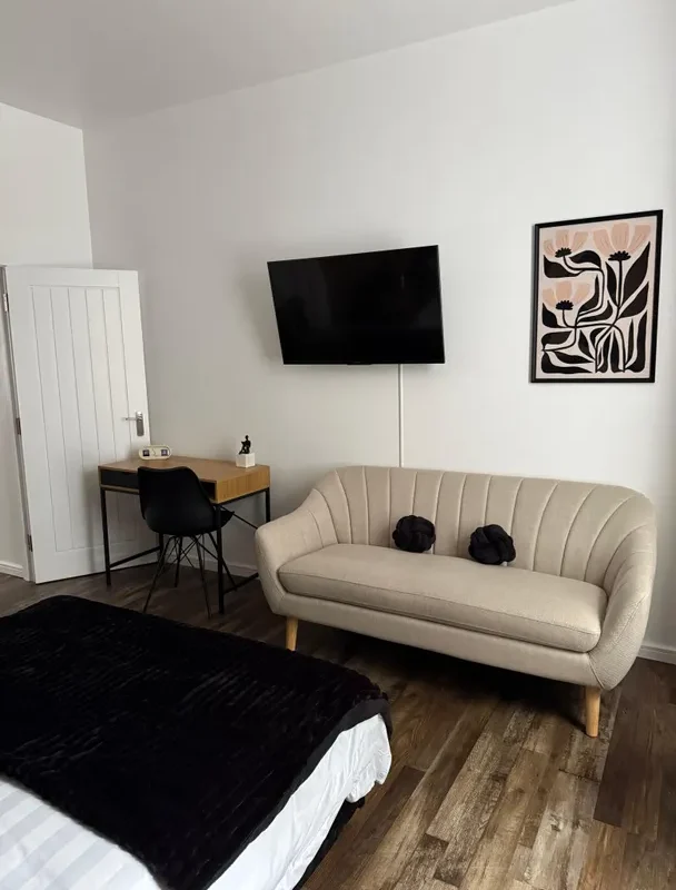 BRAND NEW SERVICED APARTMENTS : WALSGRAVE ROAD, COVENTRY, CV2 4HE