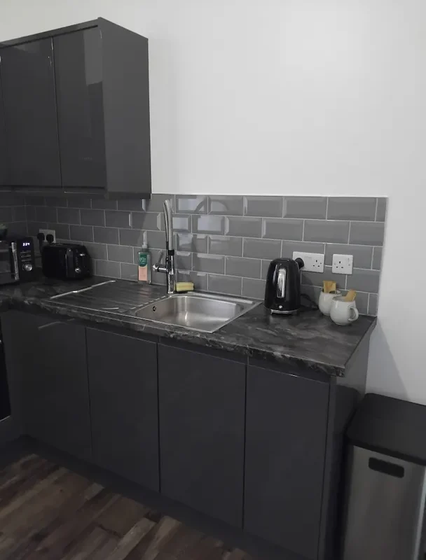 BRAND NEW SERVICED APARTMENTS : WALSGRAVE ROAD, COVENTRY, CV2 4HE