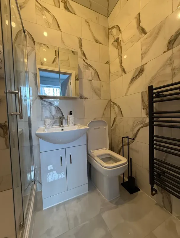 BRAND NEW SERVICED APARTMENTS : WALSGRAVE ROAD, COVENTRY, CV2 4HE