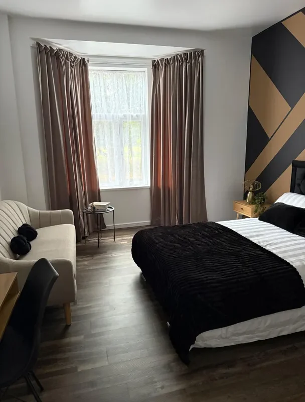 BRAND NEW SERVICED APARTMENTS : WALSGRAVE ROAD, COVENTRY, CV2 4HE