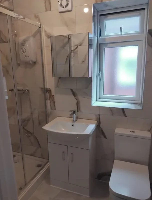 BRAND NEW SERVICED APARTMENTS : WALSGRAVE ROAD, COVENTRY, CV2 4HE